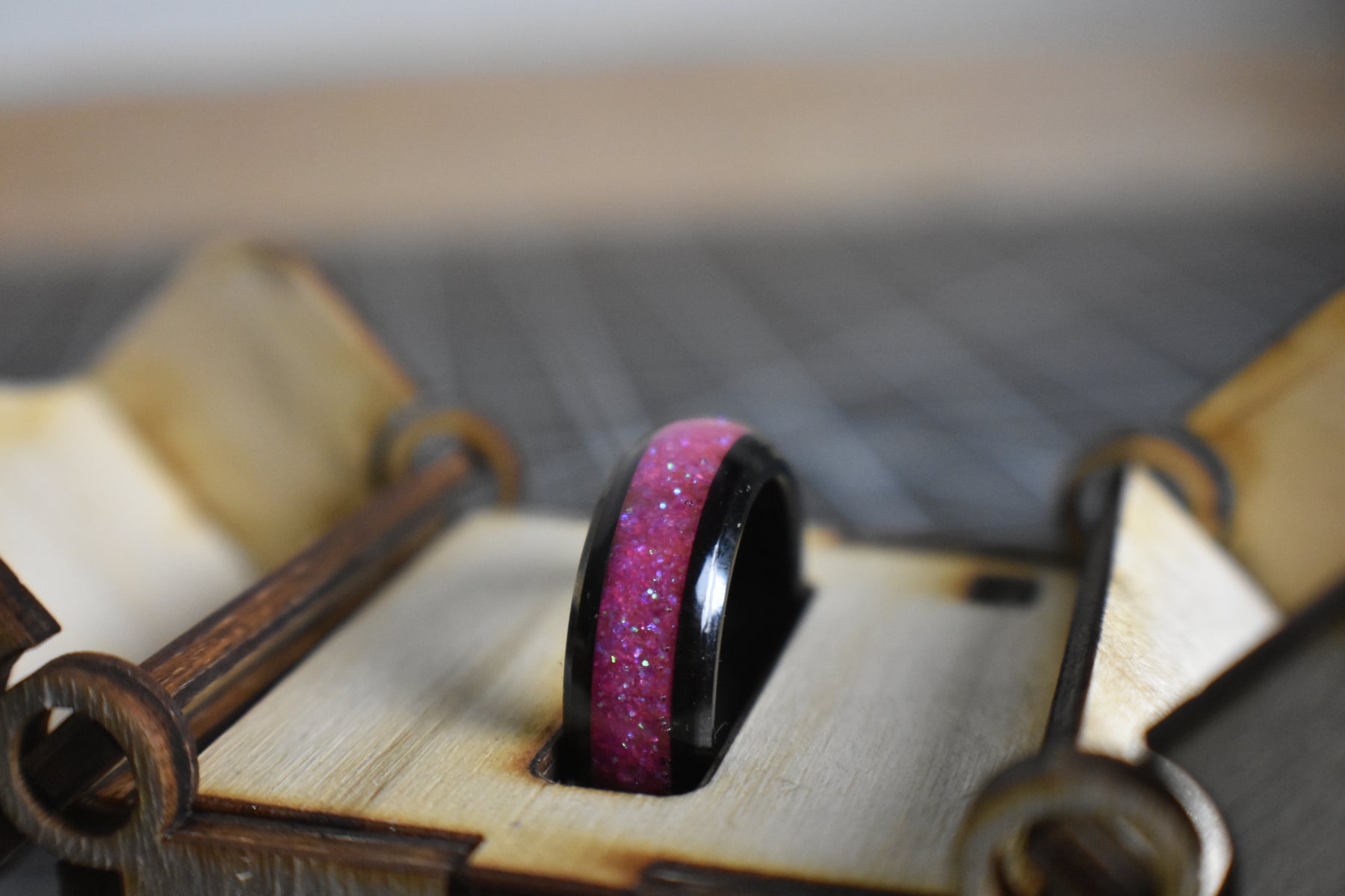 A Ring Sparkly Rings Pretty Excalibur Pink Pink – in -