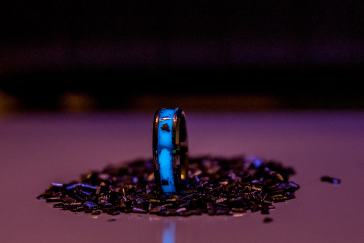 The Aurora Ring: Meteorite shards and blue glow powder